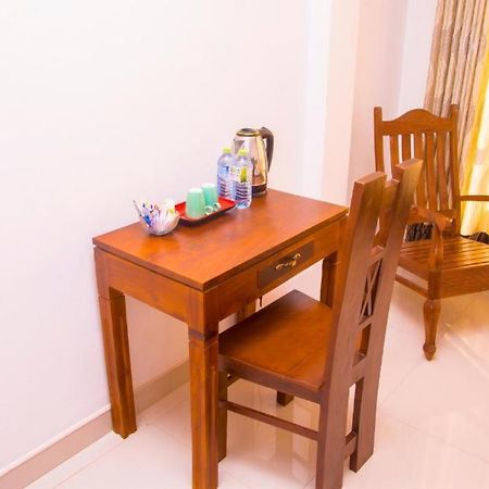 Homestay Garden Rest แคนดี้ ภายนอก รูปภาพ