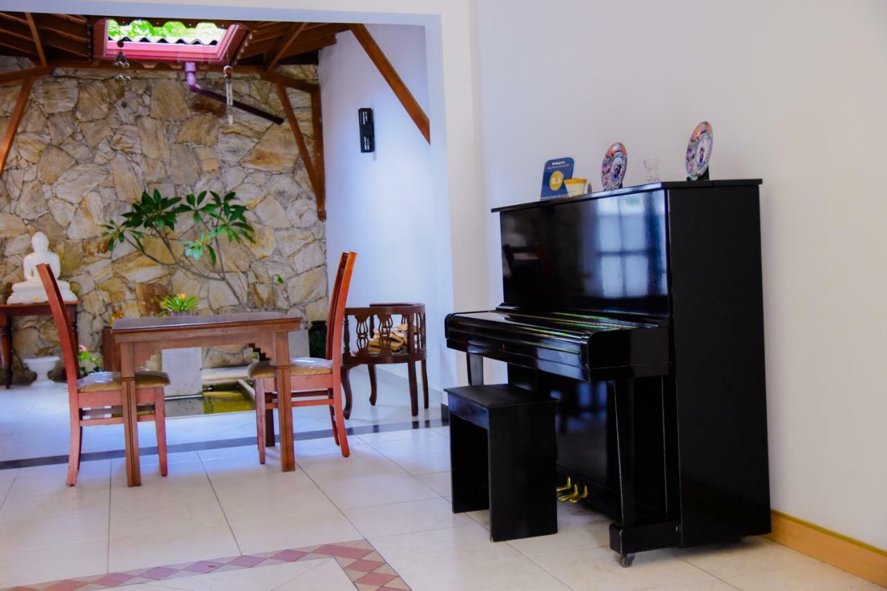 Homestay Garden Rest แคนดี้ ภายนอก รูปภาพ