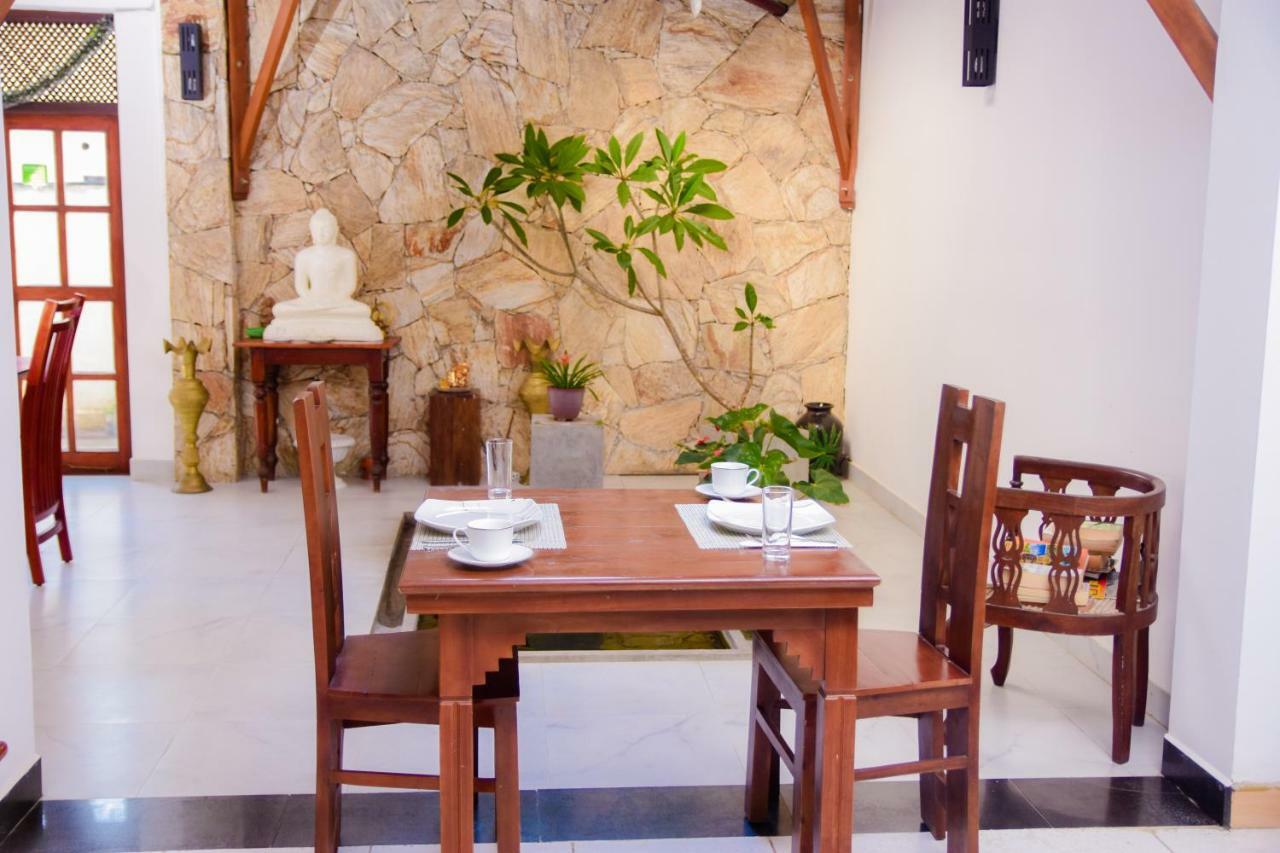 Homestay Garden Rest แคนดี้ ภายนอก รูปภาพ
